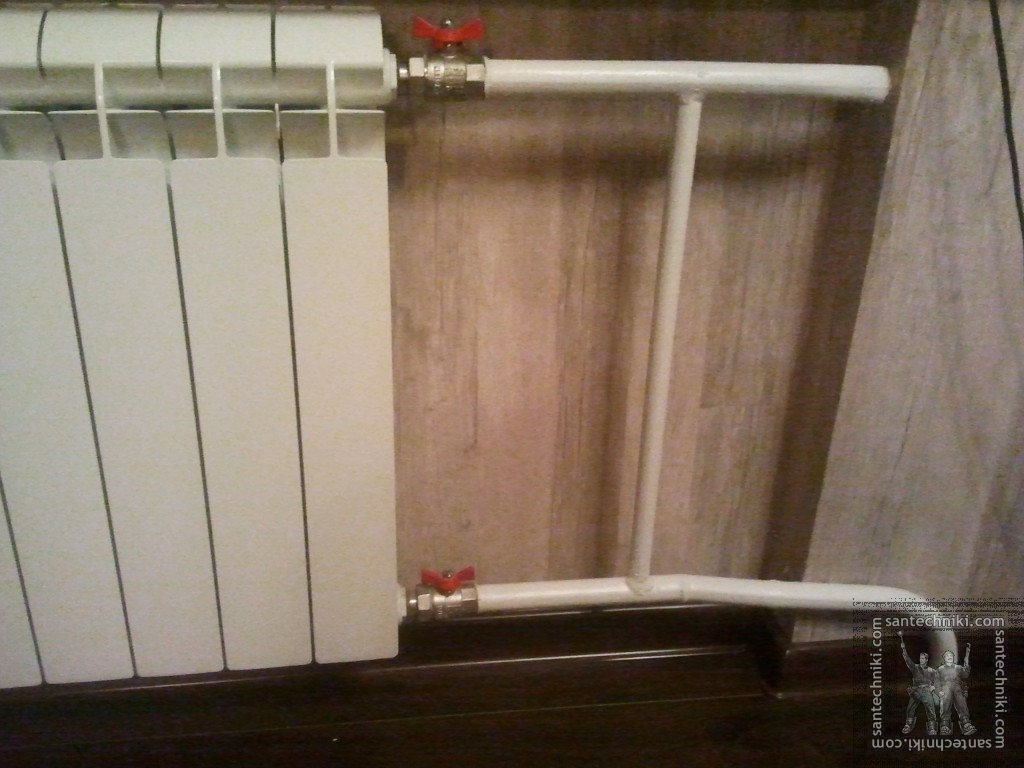 Почему батарея плохо греет и издает булькающие звуки в квартире.
